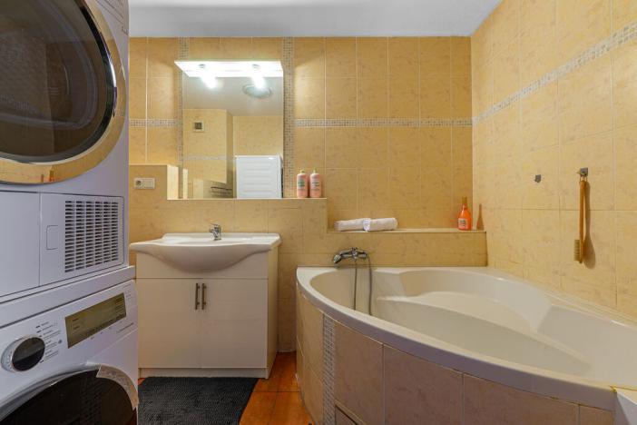 Prodej bytu 2+1, Dobřany, Husova, 65 m2