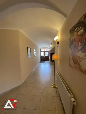 Pronájem komerční nemovitosti, Ivančice, Komenského náměstí, 110 m2