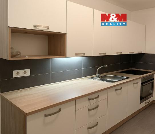 Pronájem bytu 2+1, Louny, Sladkovského, 58 m2