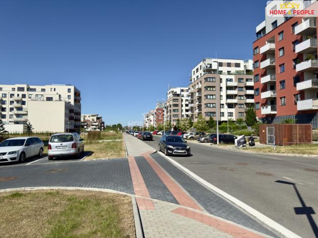 Pronájem garáže, Praha - Dolní Měcholupy, Kardausova, 14 m2