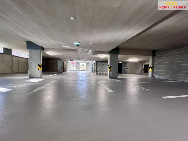 Pronájem garáže, Praha - Dolní Měcholupy, Kardausova, 14 m2