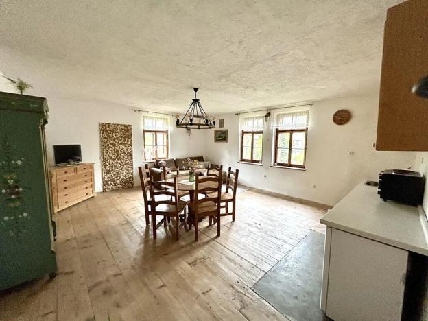 Prodej apartmánu, Líšnice, 300 m2