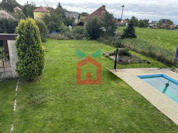 Prodej rodinného domu, Horky, 180 m2