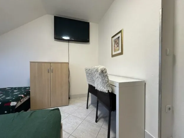 Pronájem bytu 2+kk, Praha - Smíchov, U Santošky, 50 m2