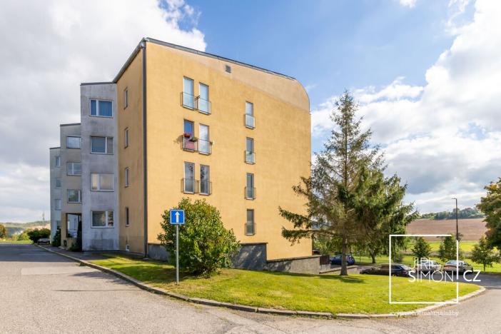 Prodej bytu 2+kk, Tmaň, 50 m2