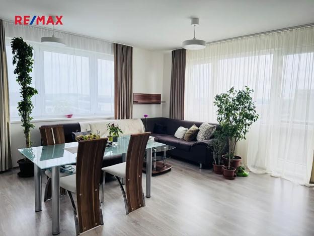 Pronájem bytu 3+kk, Horoměřice, T. G. Masaryka, 82 m2