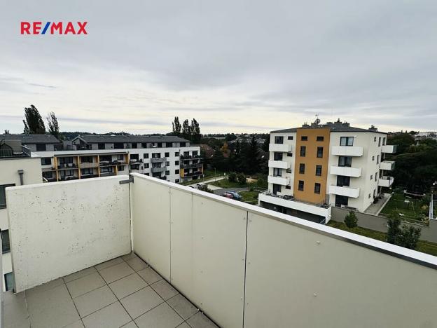 Pronájem bytu 3+kk, Horoměřice, T. G. Masaryka, 82 m2