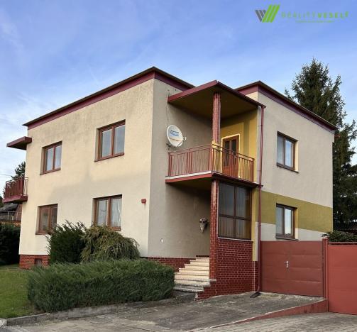 Prodej rodinného domu, Hroznová Lhota, 152 m2