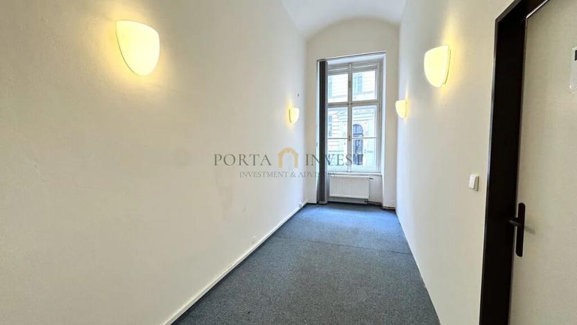 Pronájem obchodního prostoru, Praha - Nové Město, Žitná, 69 m2