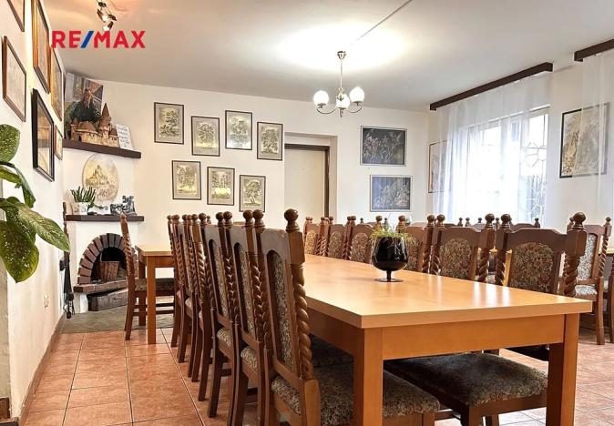 Pronájem komerční nemovitosti, Praha - Újezd nad Lesy, Hodkovská, 190 m2