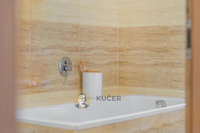 Prodej rodinného domu, Lichnov, 672 m2