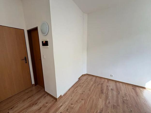 Pronájem bytu 2+kk, Frýdek-Místek, Dlouhá, 34 m2