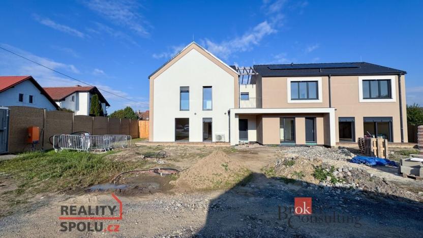 Prodej rodinného domu, Praha - Pitkovice, K dálnici, 166 m2