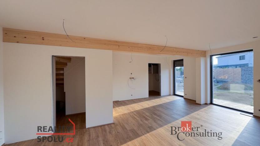 Prodej rodinného domu, Praha - Pitkovice, K dálnici, 166 m2
