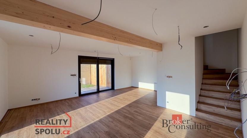 Prodej rodinného domu, Praha - Pitkovice, K dálnici, 166 m2