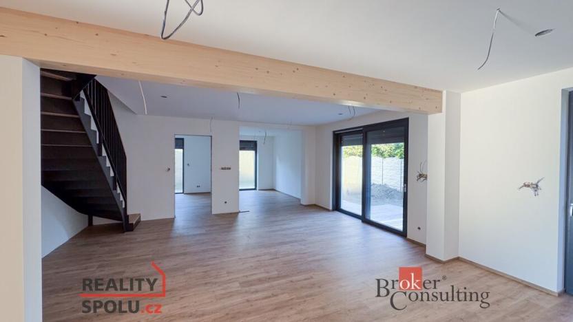 Prodej bytu 4+1, Praha - Pitkovice, K dálnici, 155 m2