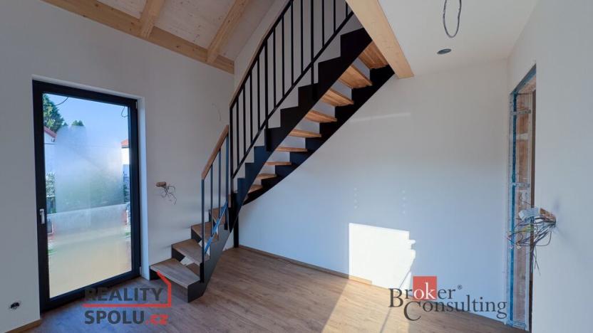 Prodej bytu 4+1, Praha - Pitkovice, K dálnici, 155 m2