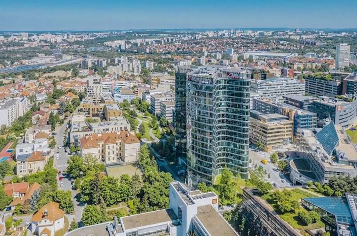 Pronájem kanceláře, Praha, 200 m2