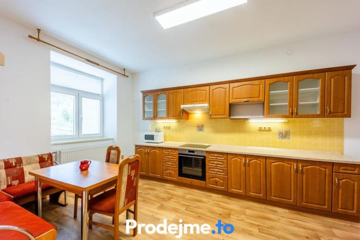 Pronájem bytu 3+1, Vranov nad Dyjí, Náměstí, 113 m2
