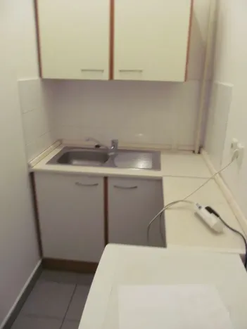 Pronájem kanceláře, Praha - Holešovice, Jablonského, 13 m2