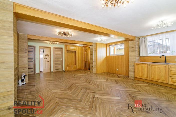 Prodej rodinného domu, Holasovice - Loděnice, 252 m2