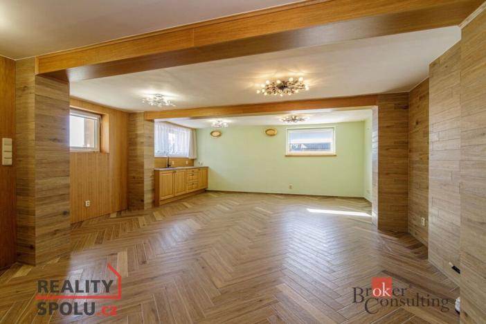 Prodej rodinného domu, Holasovice - Loděnice, 252 m2