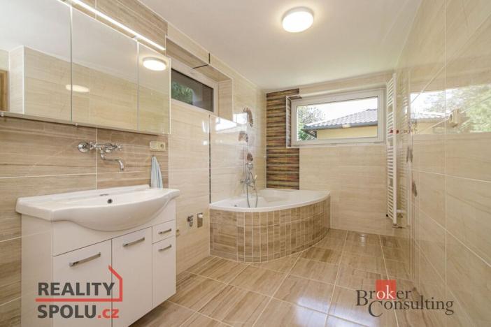 Prodej rodinného domu, Holasovice - Loděnice, 252 m2