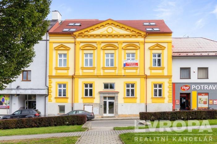 Prodej bytu 2+kk, Žirovnice, Havlíčkovo náměstí, 39 m2