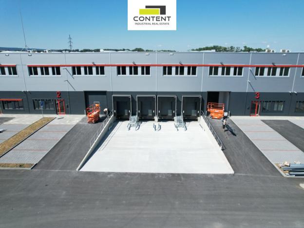 Pronájem skladu, Mikulov, Nádražní, 10000 m2