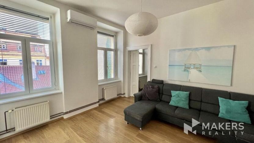 Pronájem bytu 2+kk, Praha - Nové Město, Spálená, 72 m2