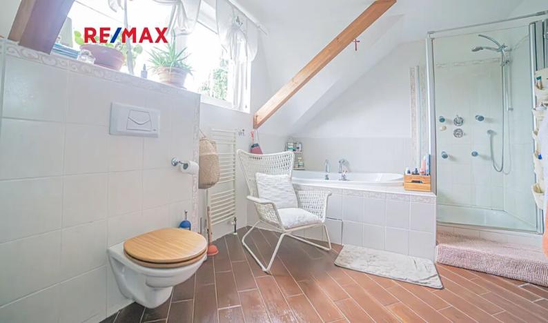 Prodej rodinného domu, Skorkov, 227 m2