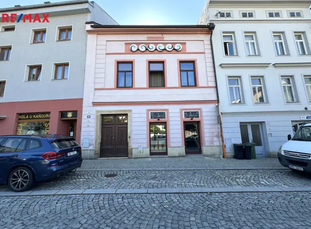 Pronájem obchodního prostoru, Šternberk, Hlavní náměstí, 58 m2