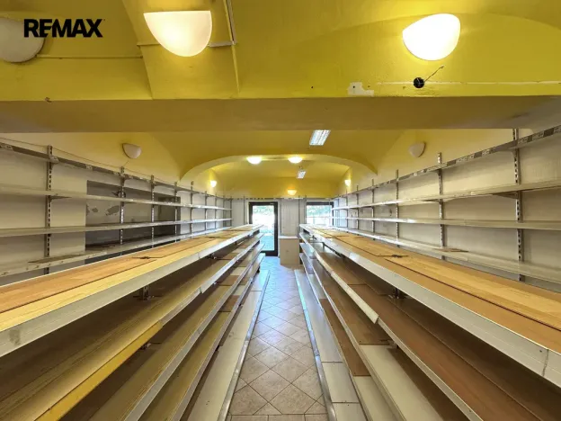 Pronájem obchodního prostoru, Šternberk, Hlavní náměstí, 58 m2