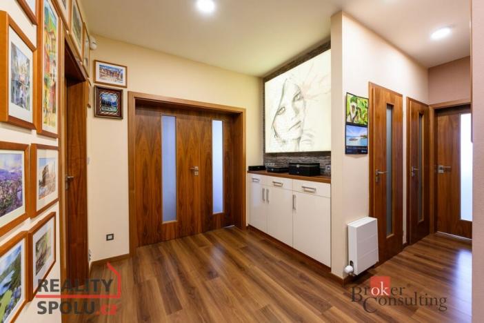 Prodej bytu 5+kk, Plzeň - Doubravka, Na Terasách, 118 m2