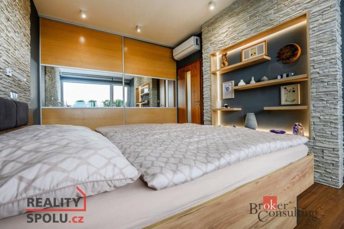 Prodej bytu 5+kk, Plzeň - Doubravka, Na Terasách, 118 m2