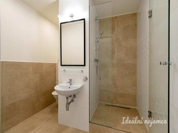 Pronájem bytu 1+1, Praha - Kamýk, Olbramovická, 36 m2