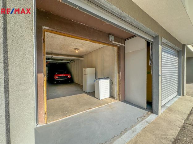 Prodej garáže, Praha - Černý Most, Kuttelwascherova, 40 m2