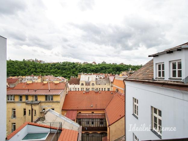 Pronájem bytu 1+kk, Praha - Košíře, Holečkova, 19 m2