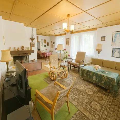 Prodej rodinného domu, Hostín u Vojkovic, 200 m2