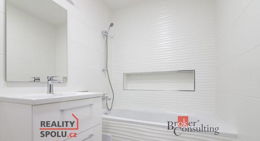 Pronájem bytu 2+1, Opava - Kateřinky, Holasická, 57 m2