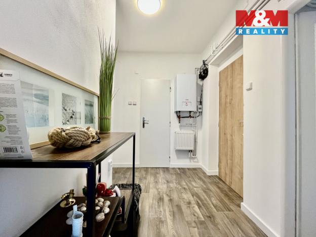 Prodej bytu 3+1, Bečváry, 71 m2