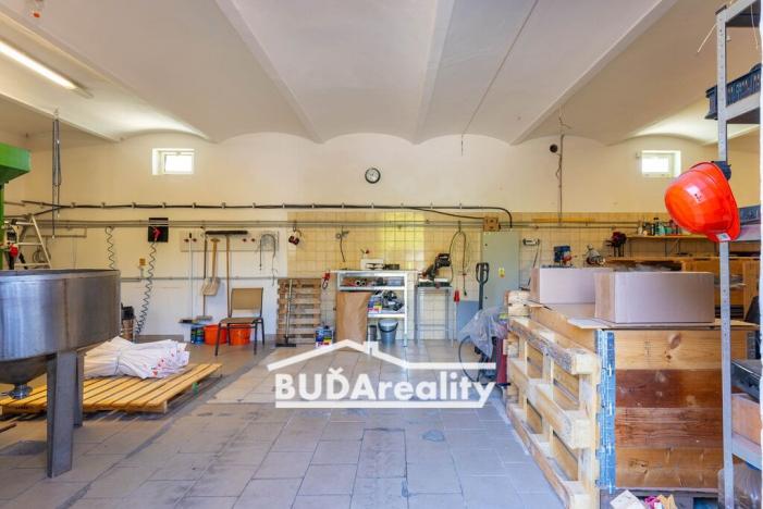 Prodej výrobních prostor, Hulín - Záhlinice, 1100 m2