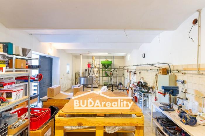 Prodej výrobních prostor, Hulín - Záhlinice, 1100 m2