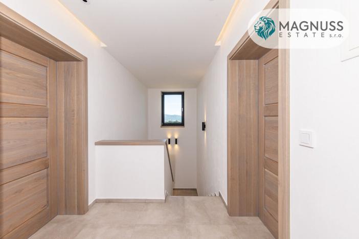 Prodej rodinného domu, Dolní Lomná, 259 m2
