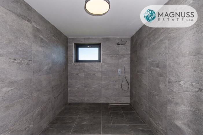 Prodej rodinného domu, Dolní Lomná, 259 m2