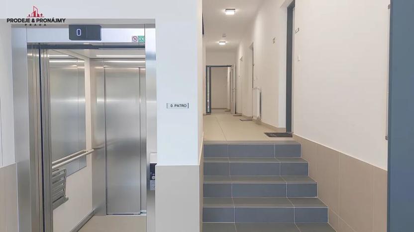 Prodej bytu 1+kk, Praha, Formanská, 33 m2