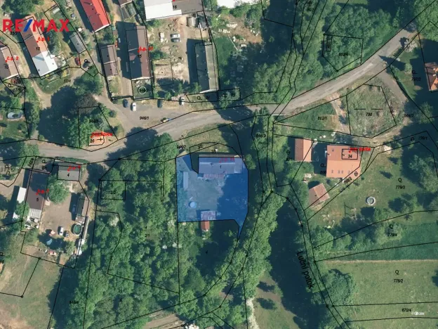 Prodej rodinného domu, Valeč - Velký Hlavákov, 298 m2