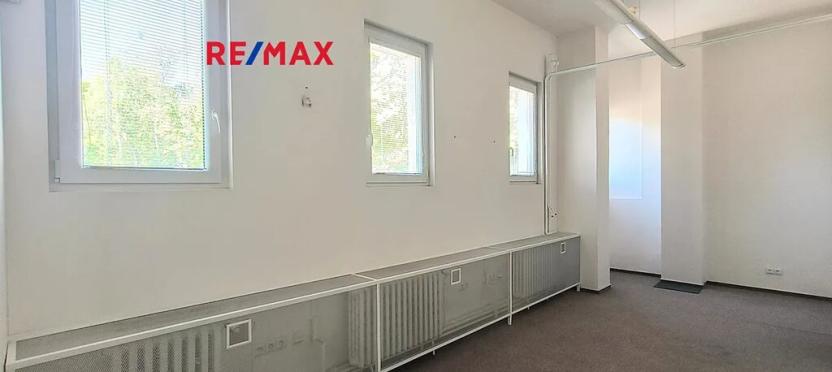 Pronájem kanceláře, Praha - Kobylisy, Horňátecká, 19 m2