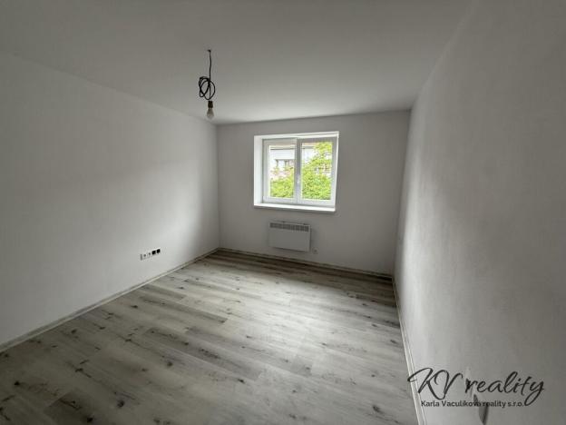 Pronájem bytu 2+1, Vsetín, U Hřiště, 54 m2