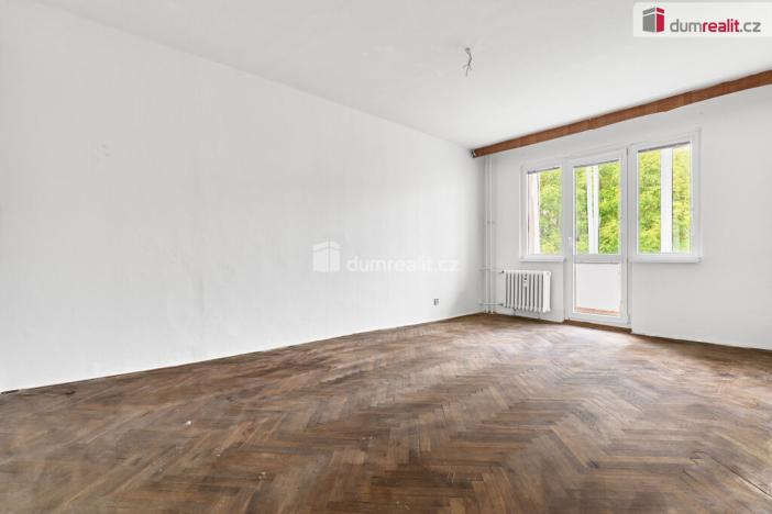 Prodej bytu 3+1, Ostrov, Kollárova, 70 m2